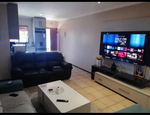 2 BEDROOM APARTMENT FOR SALE IN SONNEVELD